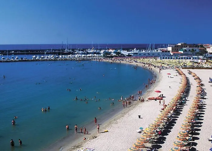 Garibaldi La Piazzetta 公寓 圣雷默